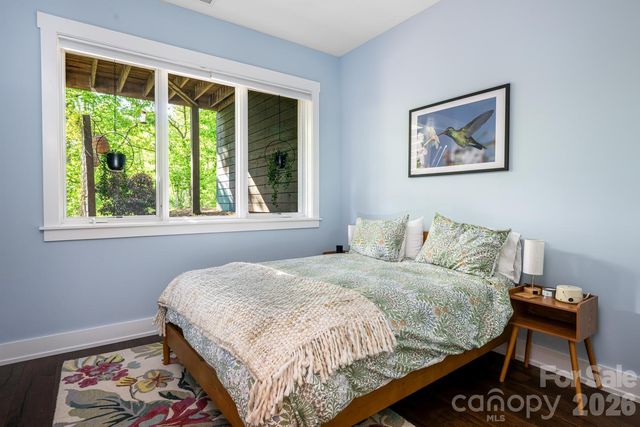 96 Gibson Road, Asheville, NC 28804