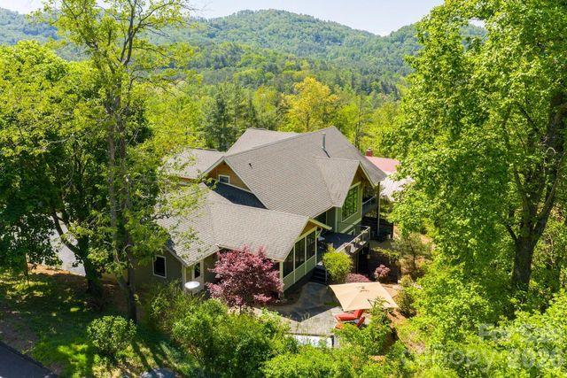 96 Gibson Road, Asheville, NC 28804
