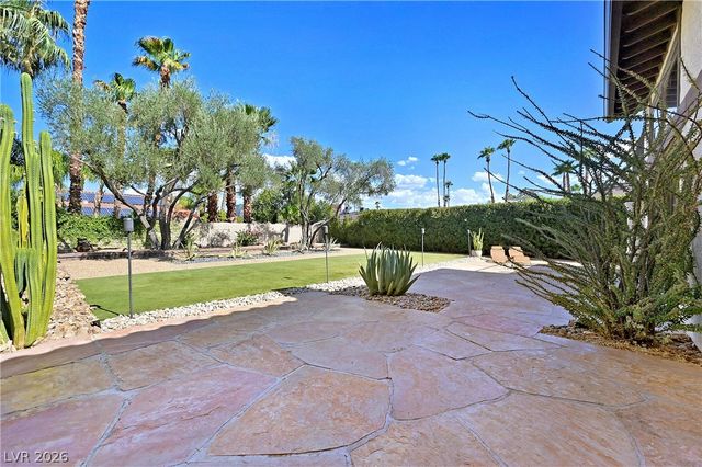 2213 Plaza Del Puerto, Las Vegas, NV 89102