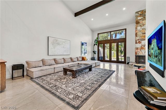 2213 Plaza Del Puerto, Las Vegas, NV 89102