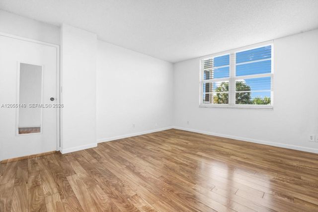 250 Jacaranda Dr 508, Plantation, FL 33324