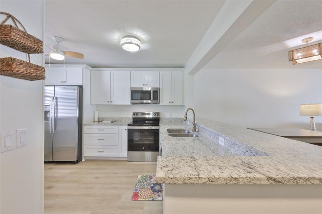 597 LAKESIDE DRIVE 597, Bradenton, FL 34210