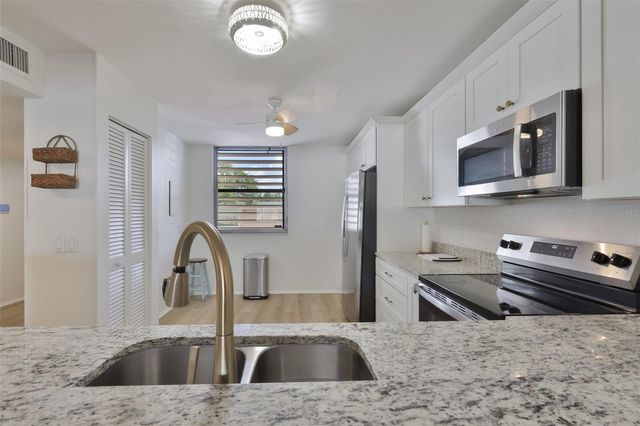 597 LAKESIDE DRIVE 597, Bradenton, FL 34210