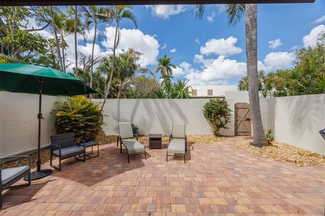 597 LAKESIDE DRIVE 597, Bradenton, FL 34210