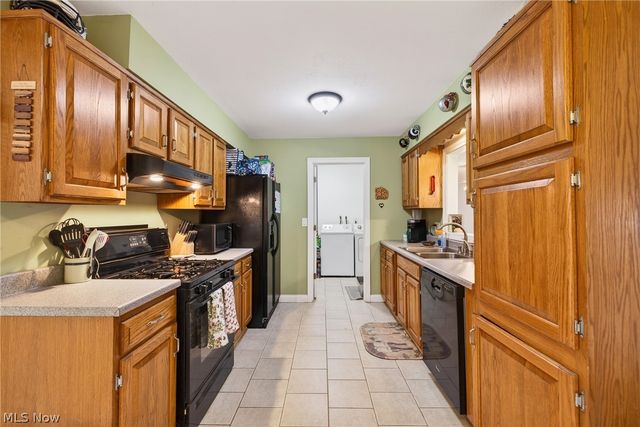 7519 Miami Road, Mentor On The Lake, OH 44060