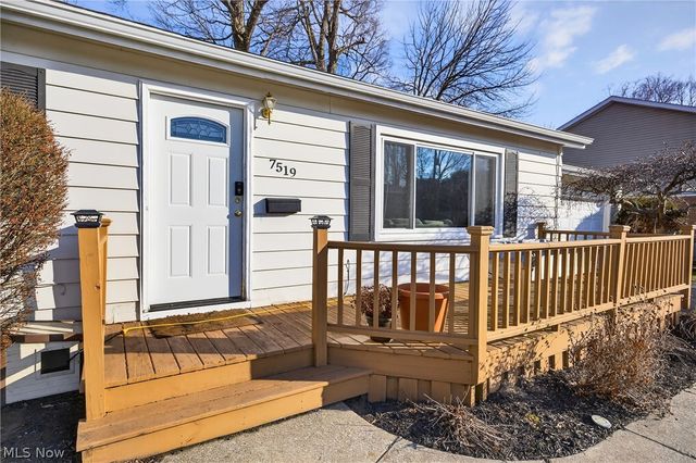 7519 Miami Road, Mentor On The Lake, OH 44060