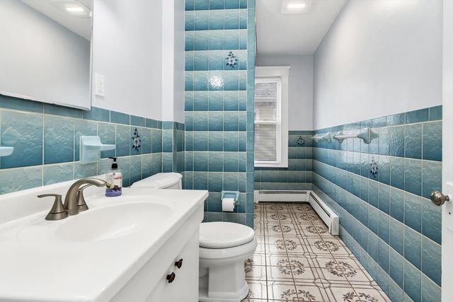 32-34 Magnolia St 2, Lawrence, MA 01841