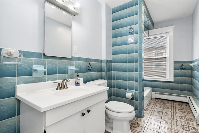 32-34 Magnolia St 2, Lawrence, MA 01841