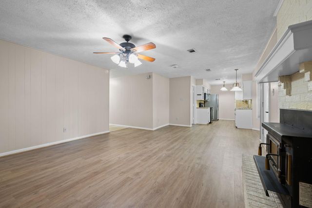624 Morrison Drive, Livingston, TX 77351