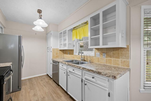 624 Morrison Drive, Livingston, TX 77351