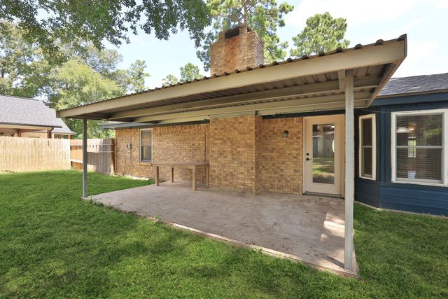 624 Morrison Drive, Livingston, TX 77351
