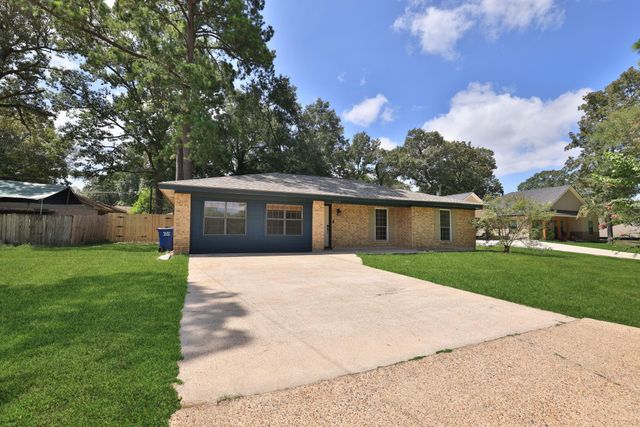 624 Morrison Drive, Livingston, TX 77351