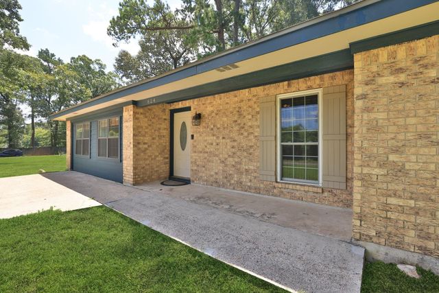 624 Morrison Drive, Livingston, TX 77351