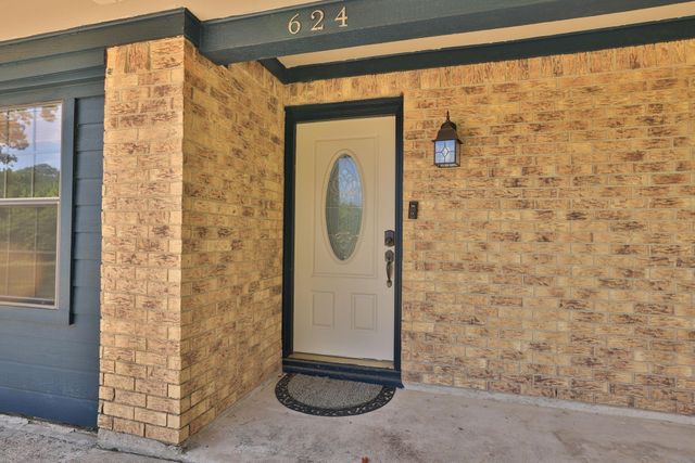 624 Morrison Drive, Livingston, TX 77351