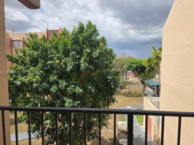 13715 Kendale Lakes Cir A-308, Miami, FL 33183