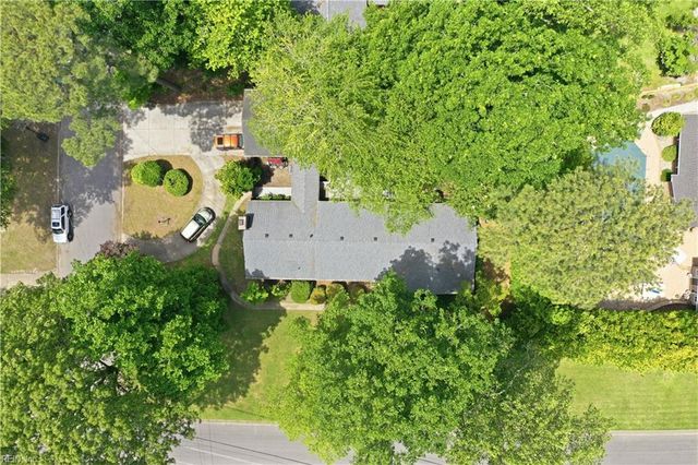 533 Kings Grant RD, Virginia Beach, VA 23452