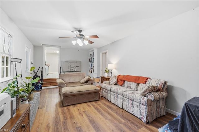 533 Kings Grant RD, Virginia Beach, VA 23452