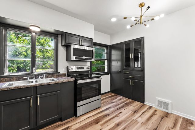 3105 Plaza Drive, Fort Wayne, IN 46806