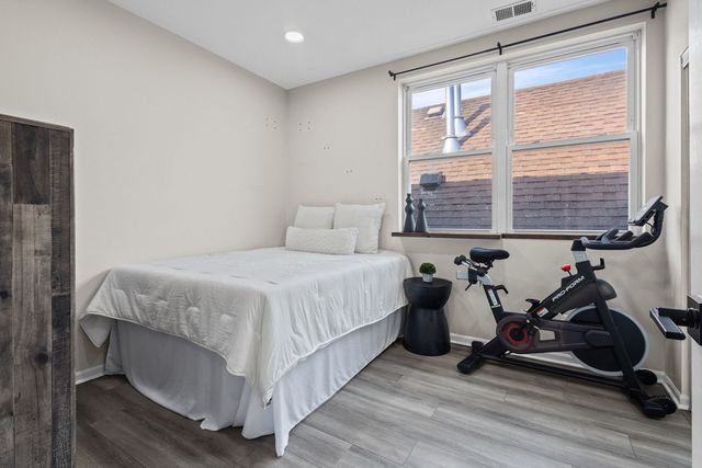 2305 N AUSTIN Avenue 3, Chicago, IL 60639