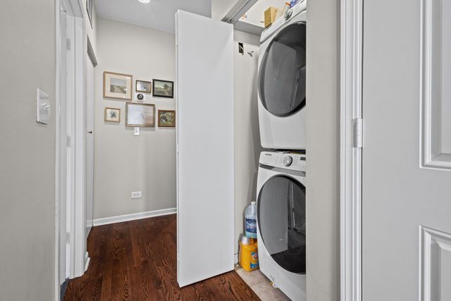 2305 N AUSTIN Avenue 3, Chicago, IL 60639