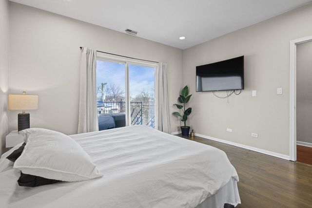 2305 N AUSTIN Avenue 3, Chicago, IL 60639