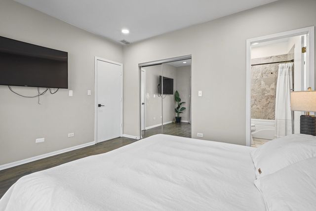 2305 N AUSTIN Avenue 3, Chicago, IL 60639