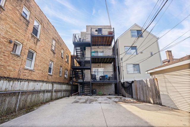 2305 N AUSTIN Avenue 3, Chicago, IL 60639