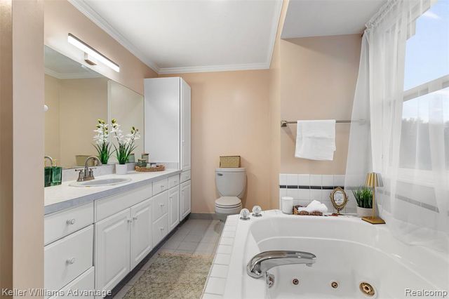 22627 Otter Road, New Boston, MI 48164