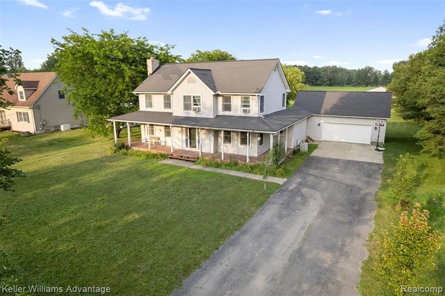 22627 Otter Road, New Boston, MI 48164