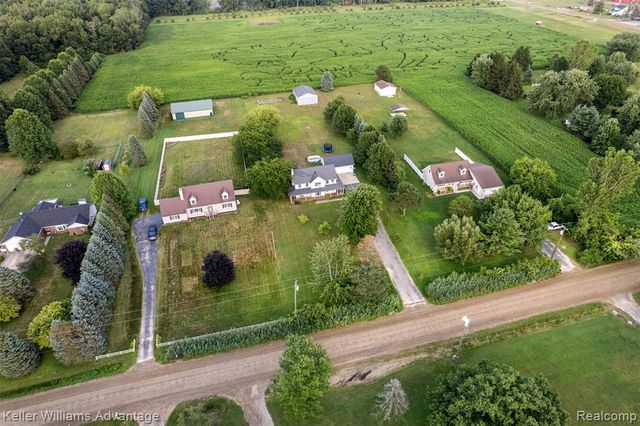 22627 Otter Road, New Boston, MI 48164