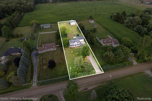 22627 Otter Road, New Boston, MI 48164