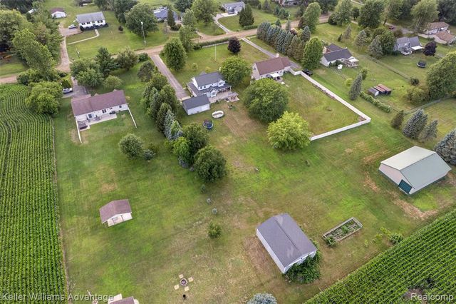 22627 Otter Road, New Boston, MI 48164