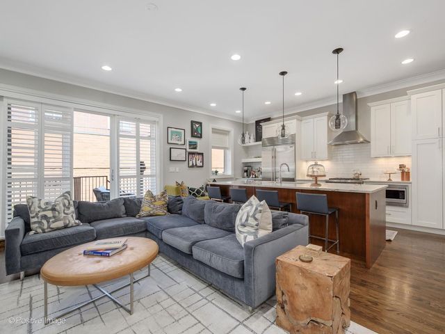 1046 W Altgeld Street 1N, Chicago, IL 60614
