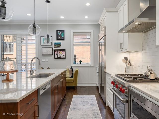 1046 W Altgeld Street 1N, Chicago, IL 60614