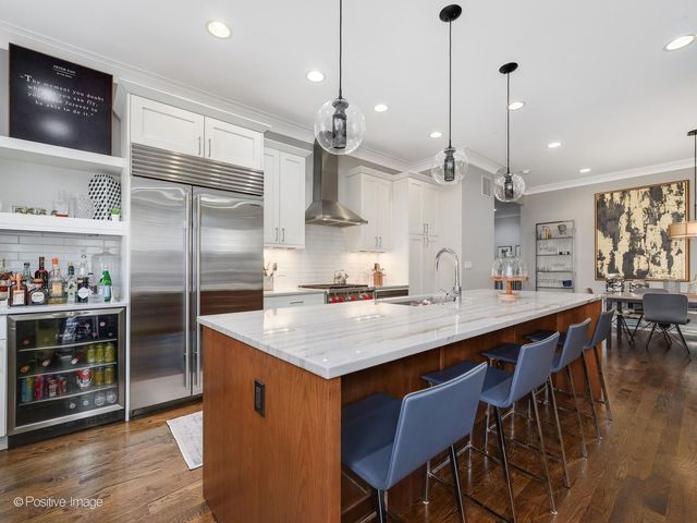 1046 W Altgeld Street 1N, Chicago, IL 60614