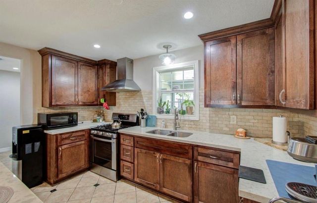 5423 N Shady Creek Drive, Houston, TX 77017