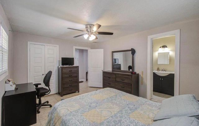 5423 N Shady Creek Drive, Houston, TX 77017