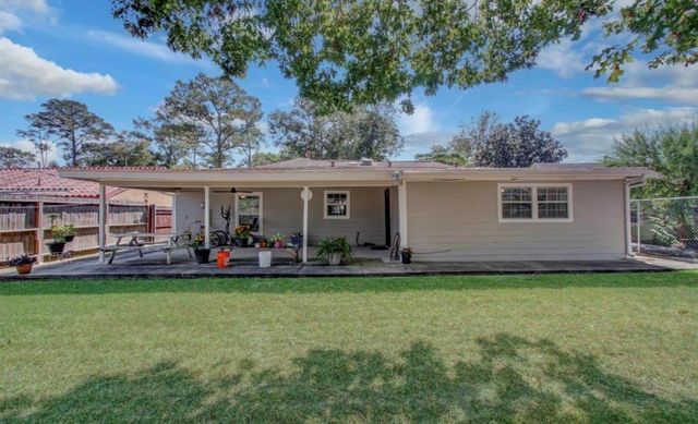 5423 N Shady Creek Drive, Houston, TX 77017