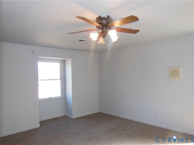 4605 Hero Ct, Petersburg, VA 23803