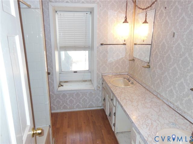 4605 Hero Ct, Petersburg, VA 23803