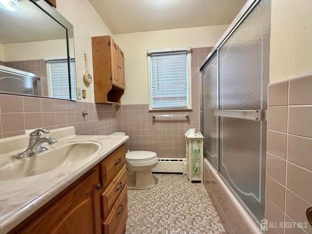770 N Adams Lane, North Brunswick, NJ 08902