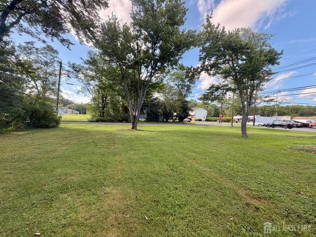 770 N Adams Lane, North Brunswick, NJ 08902