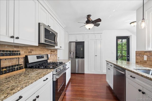 105 Longview Avenue, White Plains, NY 10605