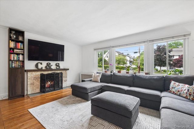 105 Longview Avenue, White Plains, NY 10605