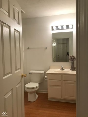 12172 Black Hills Drive, Fishers, IN 46038