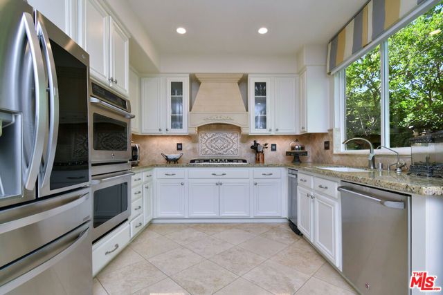 3661 El Encanto Drive, Calabasas, CA 91302