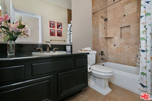 3661 El Encanto Drive, Calabasas, CA 91302