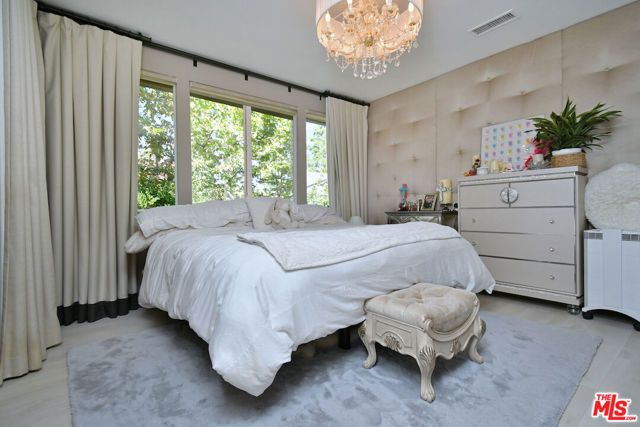 3661 El Encanto Drive, Calabasas, CA 91302