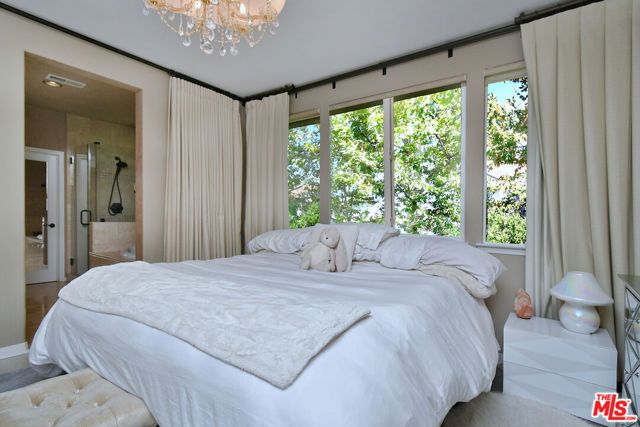 3661 El Encanto Drive, Calabasas, CA 91302