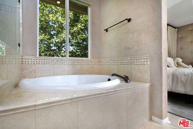 3661 El Encanto Drive, Calabasas, CA 91302